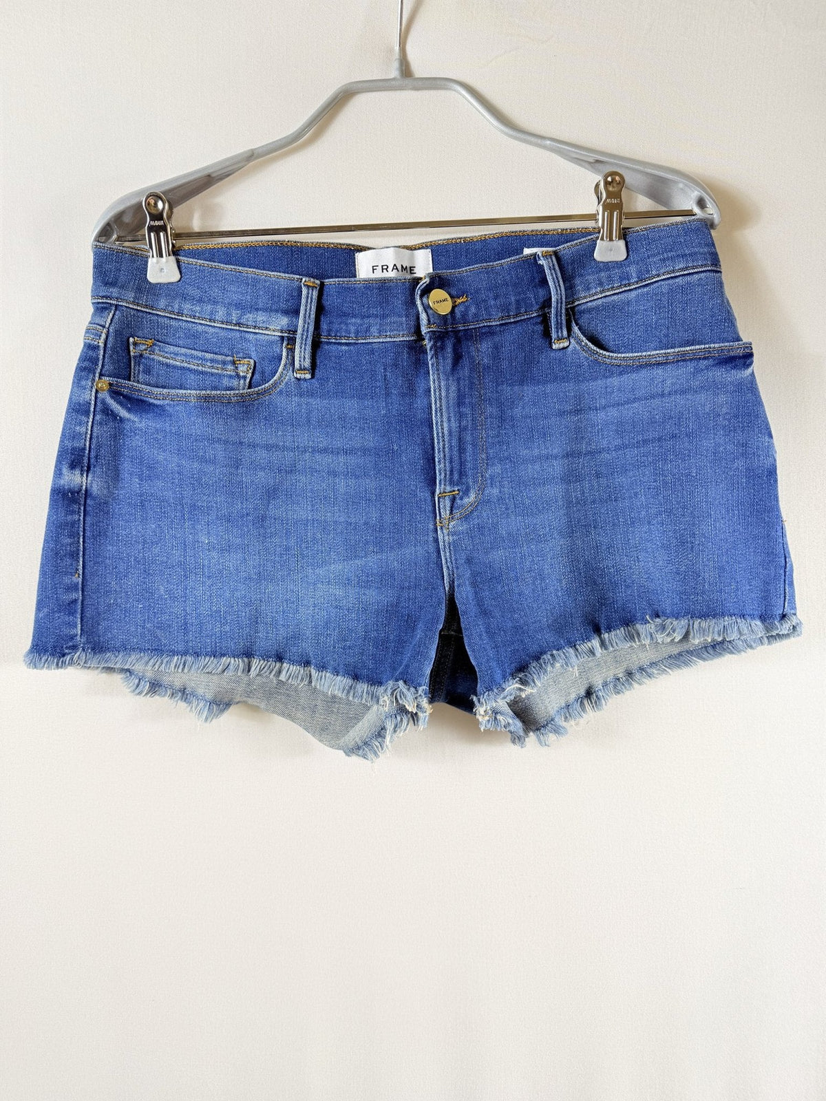 FRAME Le Cut Off Denim Shorts – Williams - front
