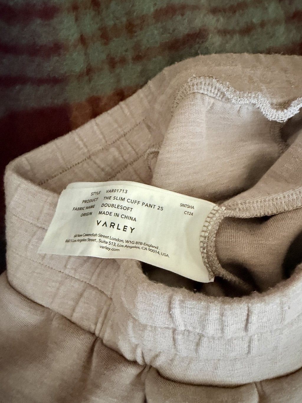 Varley The Slim Cuff Pant 25 - DoubleSoft - detail
