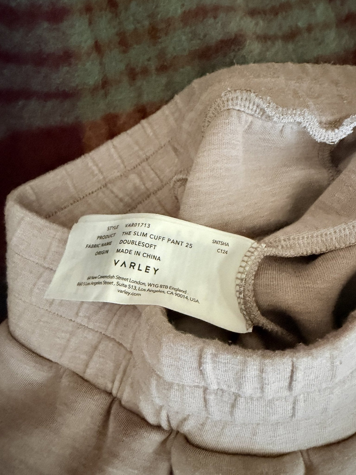 Varley The Slim Cuff Pant 25 - DoubleSoft - detail
