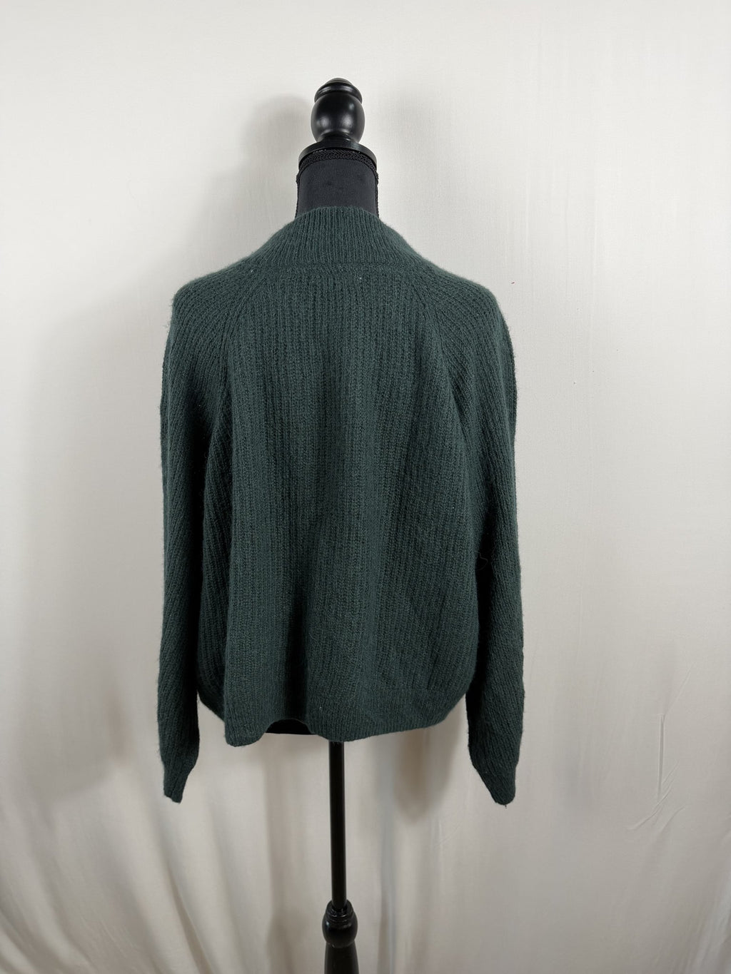 Marine Layer Evelyn Dream Yarn Pullover – Forest Green – back