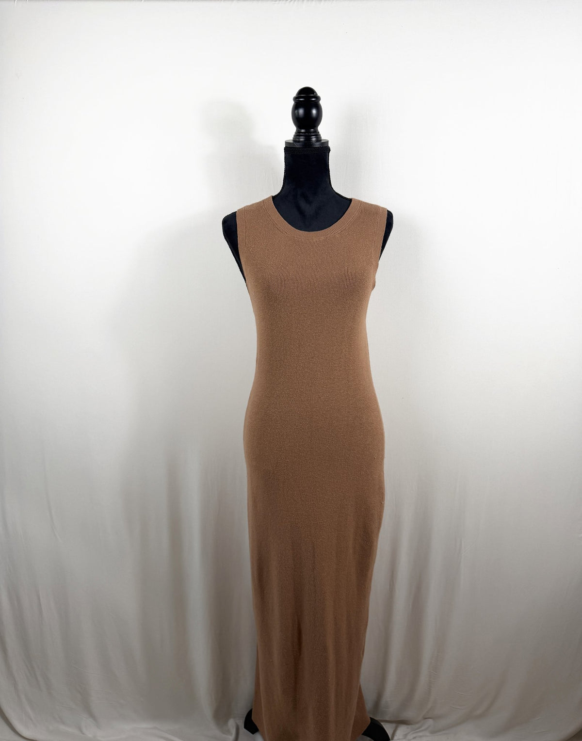 Jenni Kayne Sleeveless Sweater Dress – Camel – front