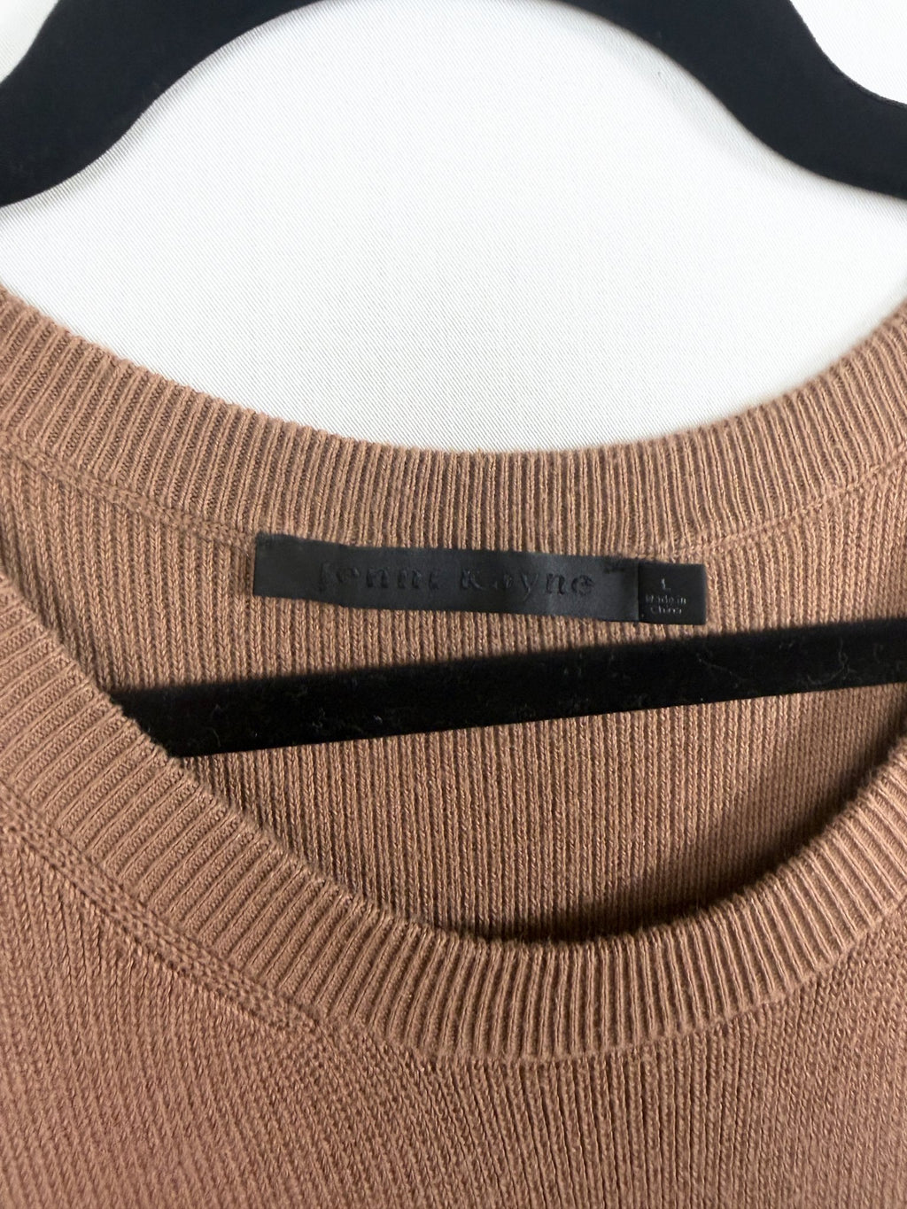 Jenni Kayne Sleeveless Sweater Dress – Camel – label