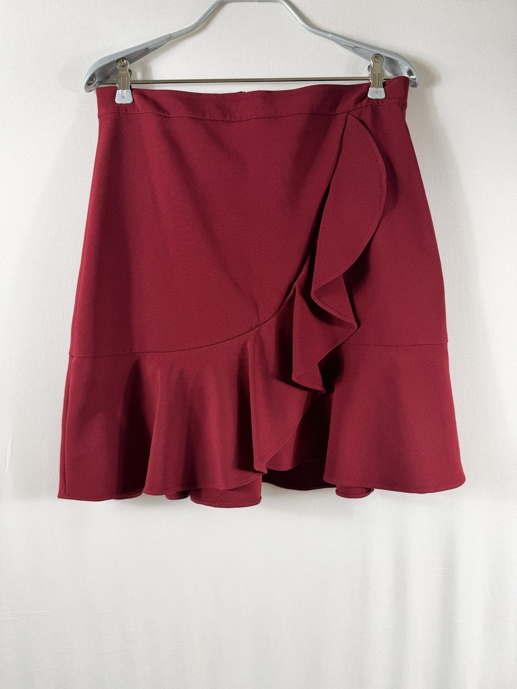 Alice + Olivia Burgundy Ruffle Faux-Wrap Flounce Skirt - front