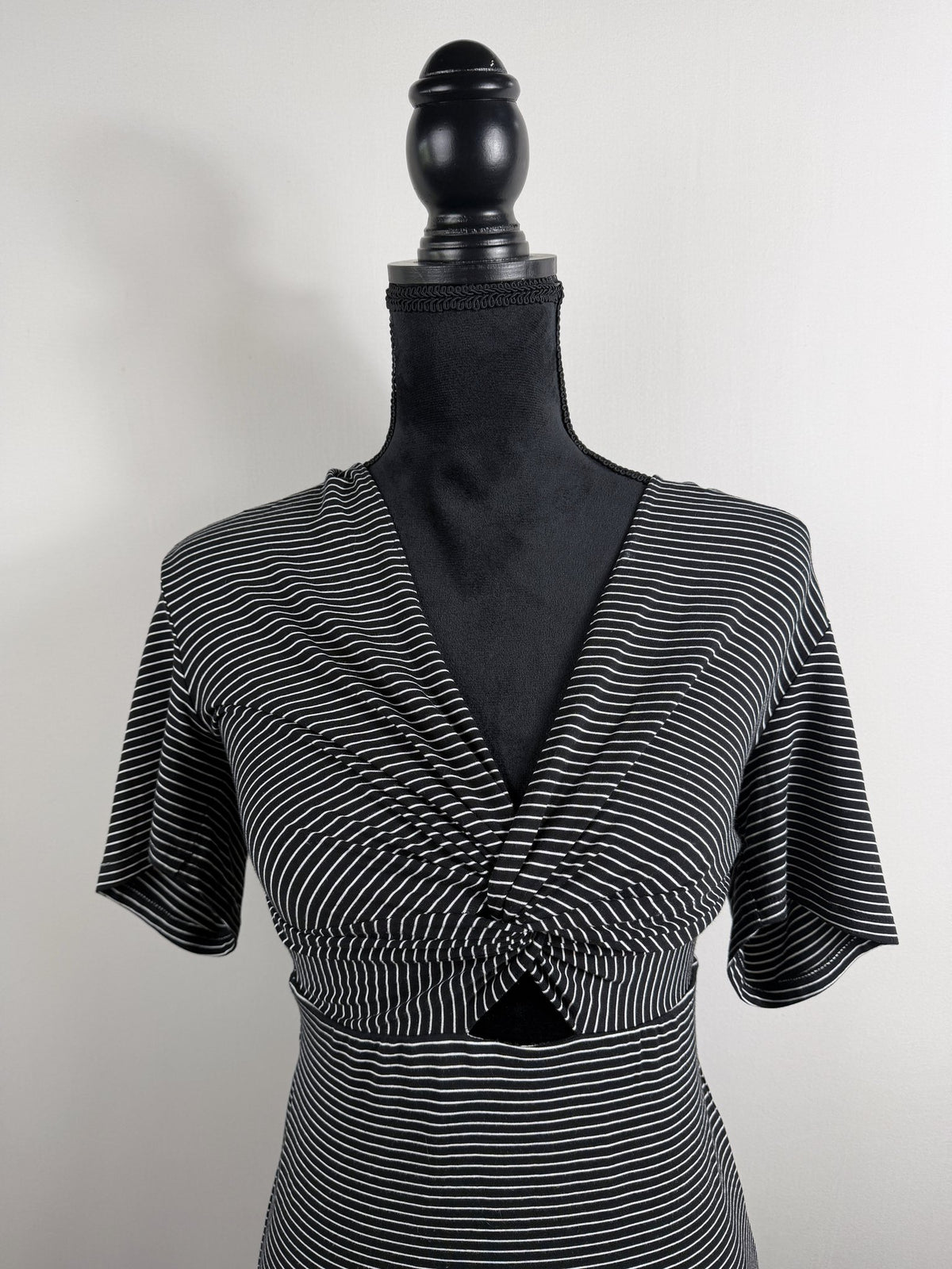 Favorite Daughter The Anywhere Dress – Black/White Stripe – detail