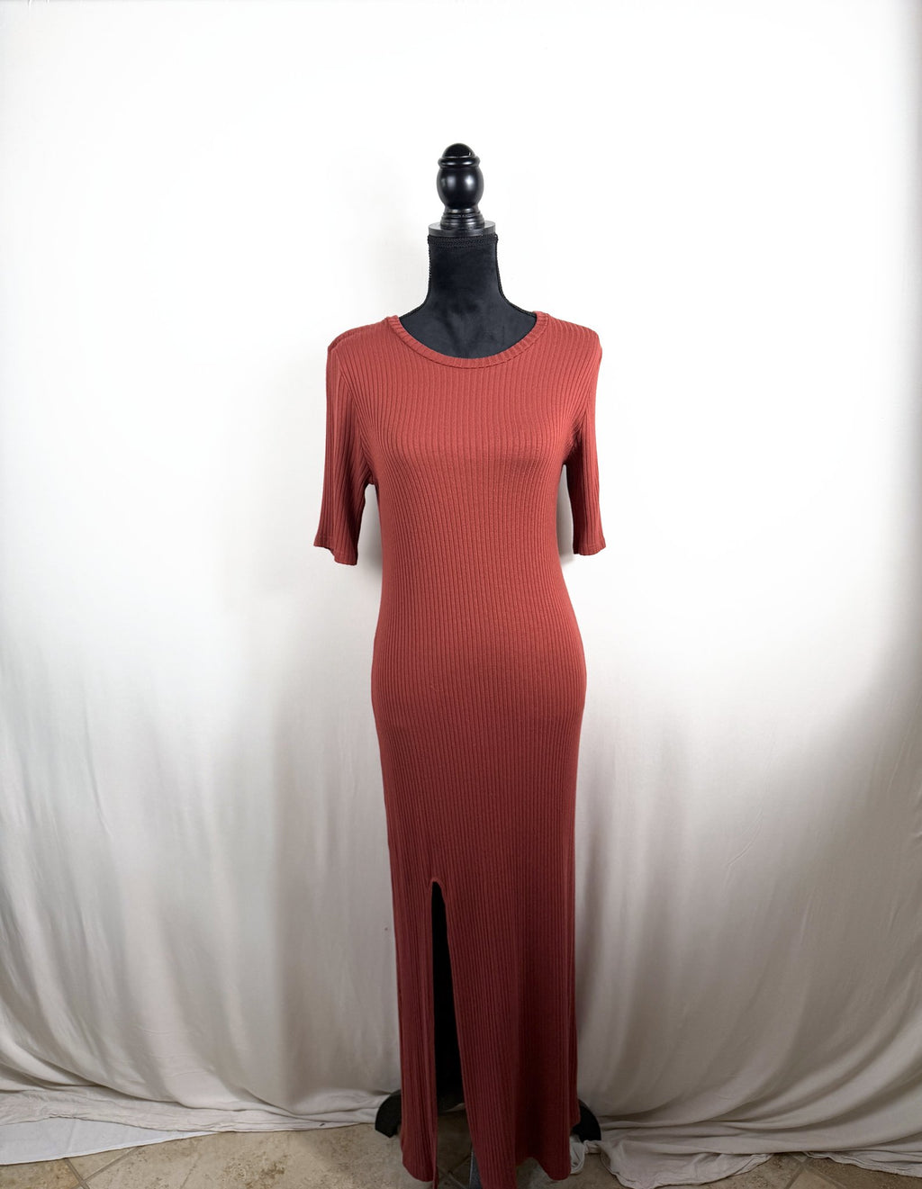 Reformation Ribbed Knit Maxi Dress – Brick – front