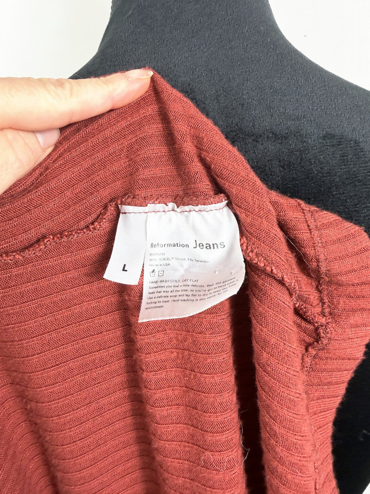 Reformation Ribbed Knit Maxi Dress – Brick – label