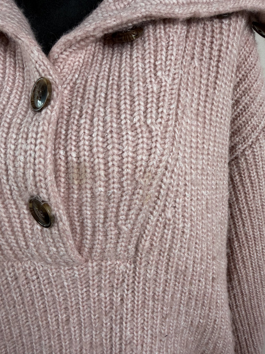 Varley Peverel Button Placket Knit – Woodrose – detail