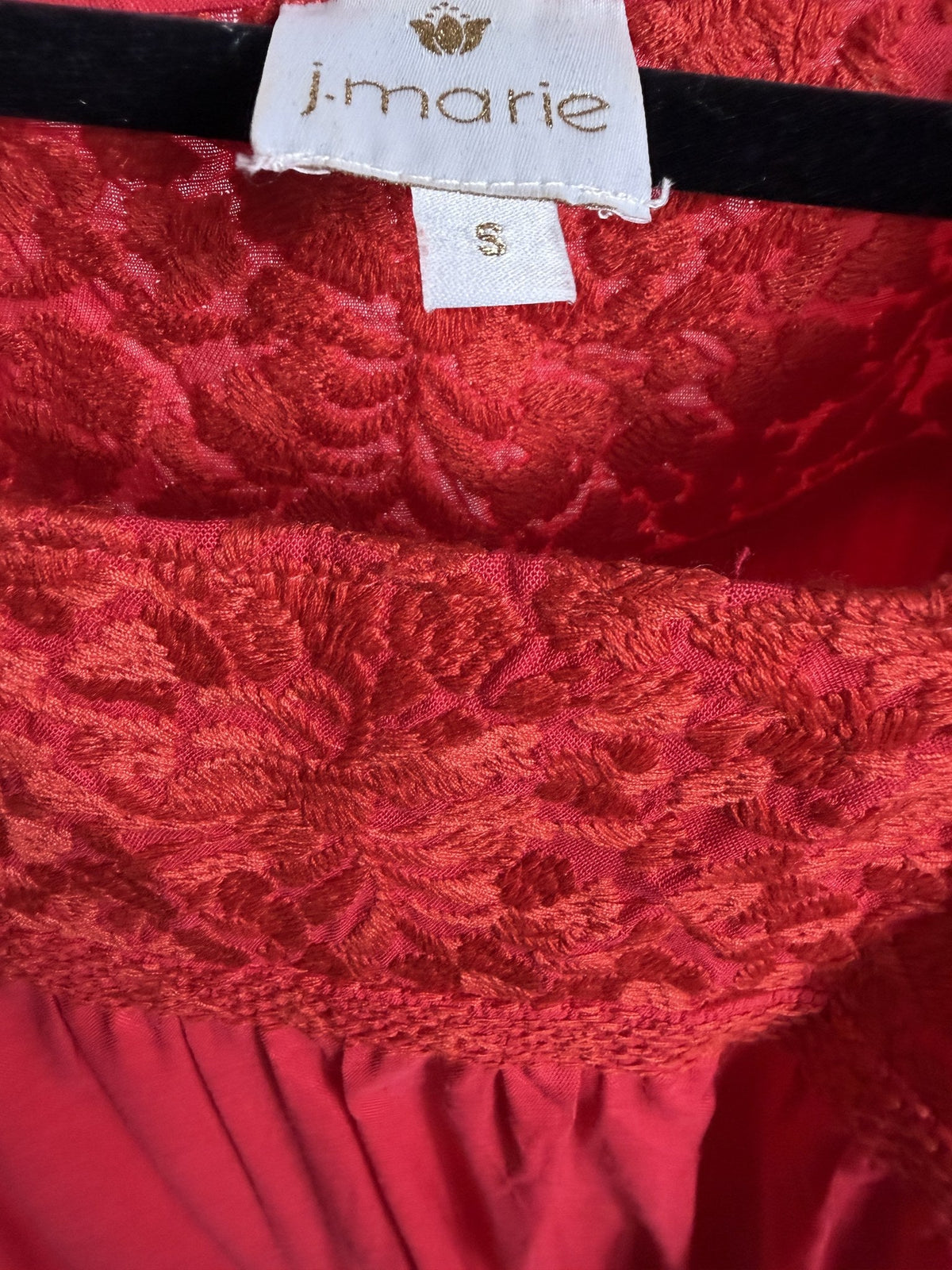 J.Marie Embroidered Shift Dress – Red – label