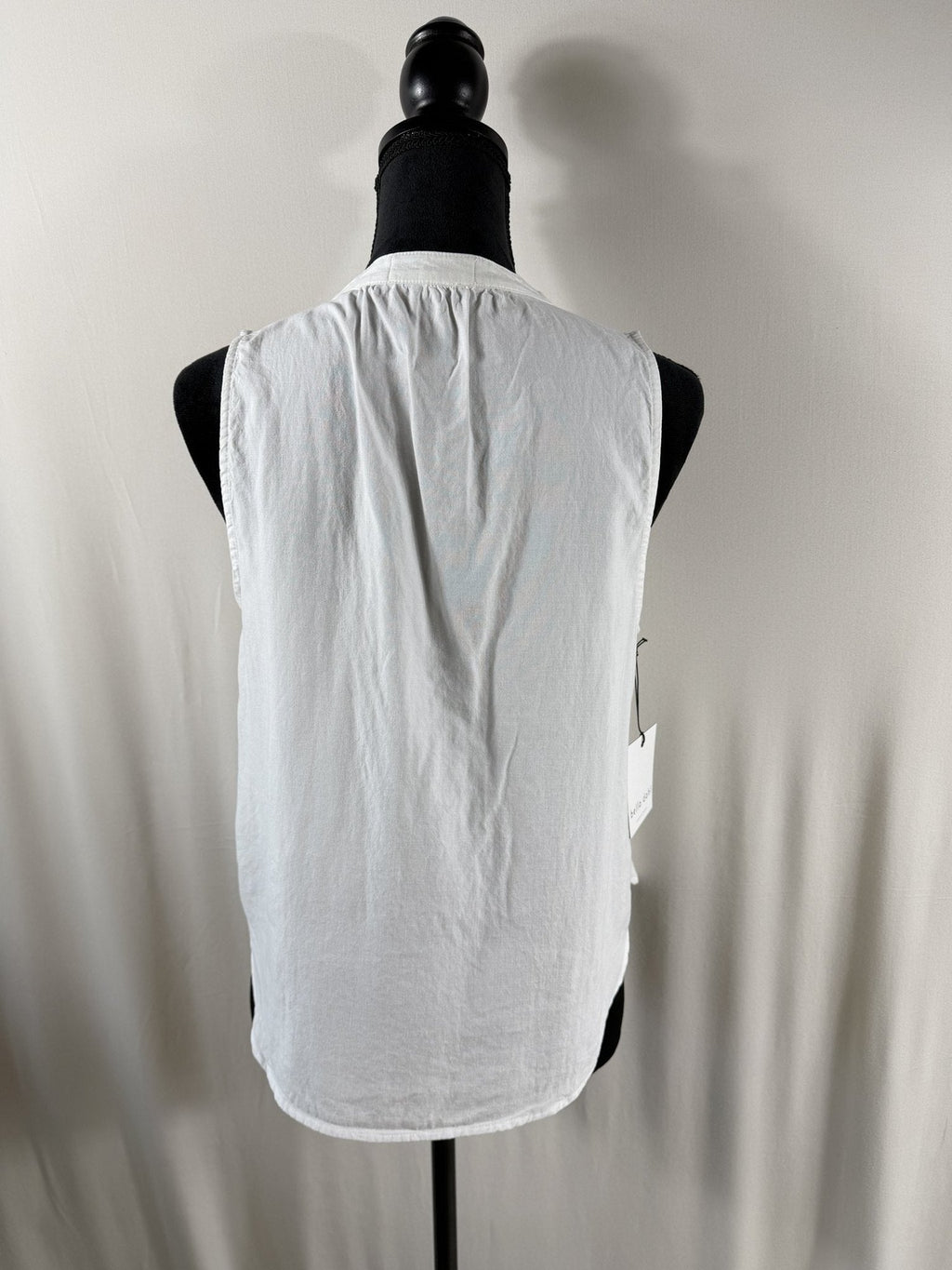 Bella Dahl Sleeveless Pullover - White - back