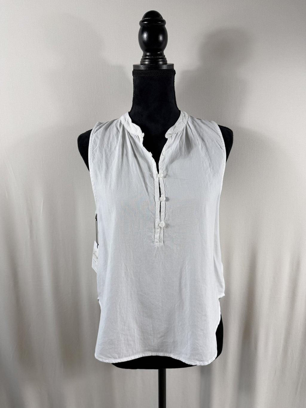 Bella Dahl Sleeveless Pullover - White - front