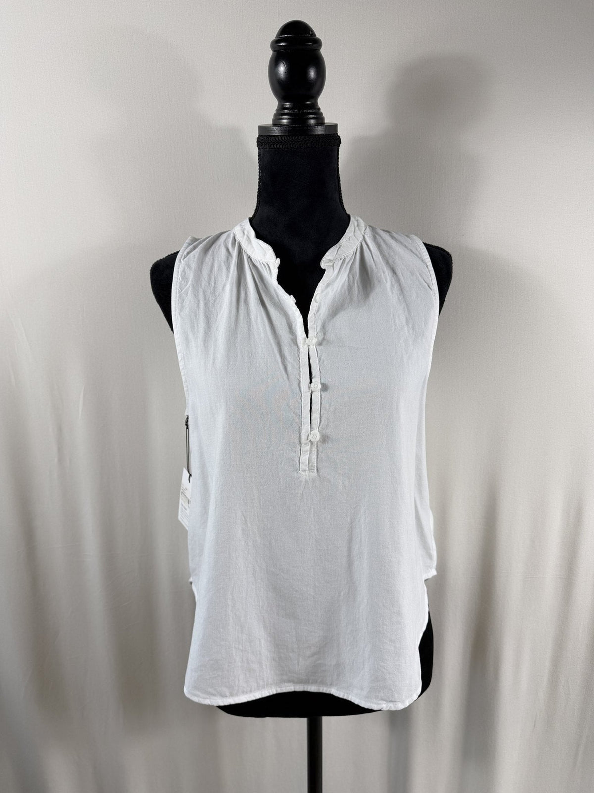 Bella Dahl Sleeveless Pullover - White - front