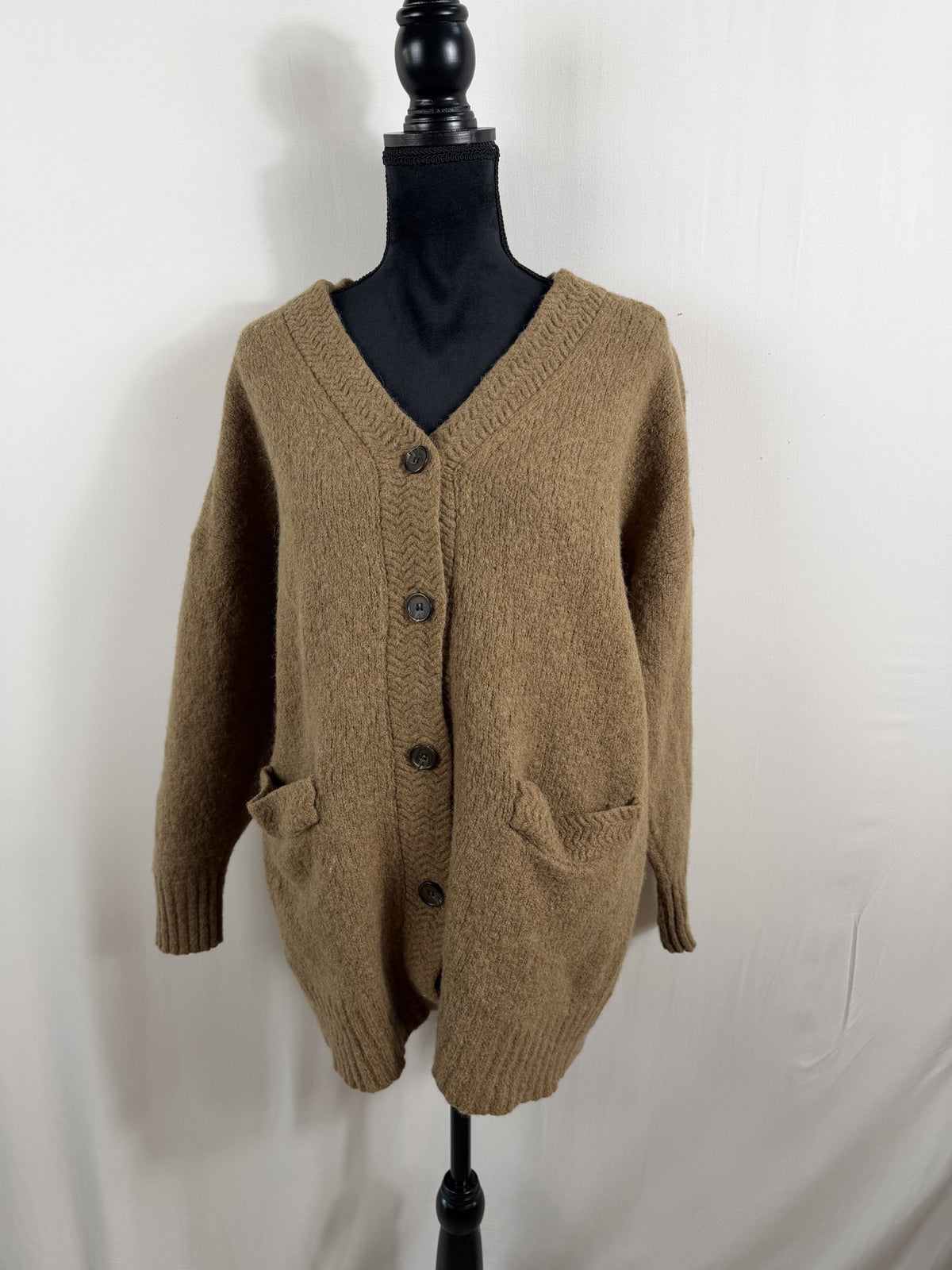 Jenni Kayne Alpaca V-Neck Button-Front Cardigan – Camel – front