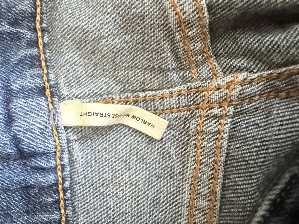 rag & bone Harlow Mid-Rise Straight Jean – Kendra – back pocket style label