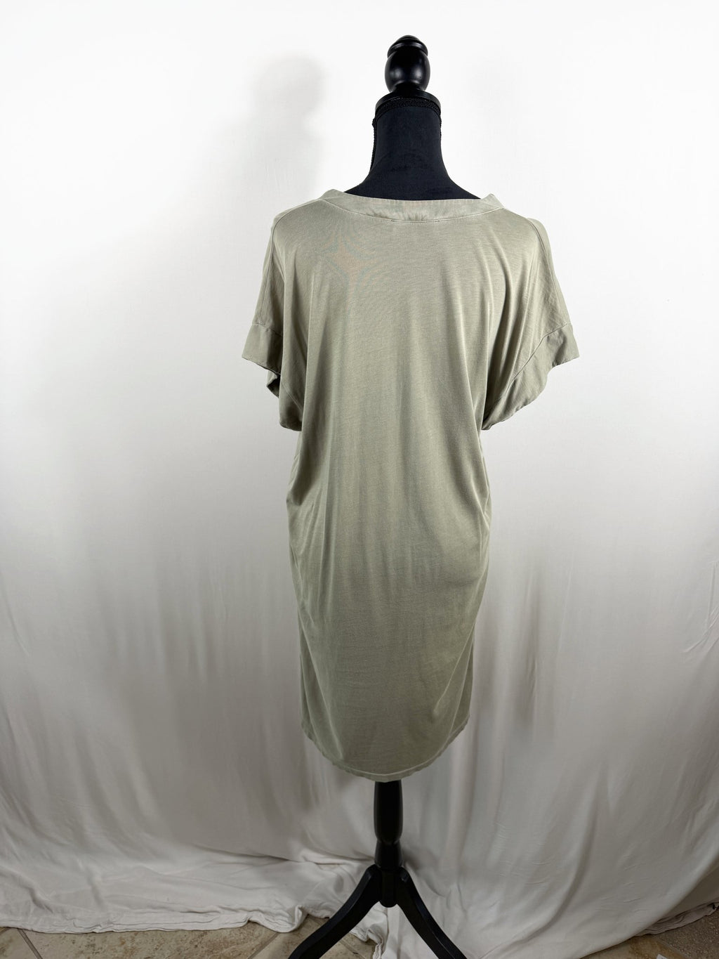 FRAME Le V Mini Pima Cotton T-Shirt Dress – Washed Military – back
