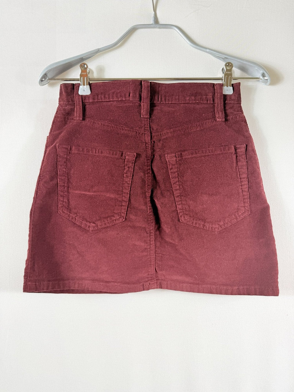 FRAME Le Mini Corduroy Skirt – Bordeaux - back