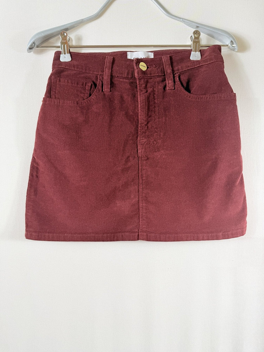FRAME Le Mini Corduroy Skirt – Bordeaux - front