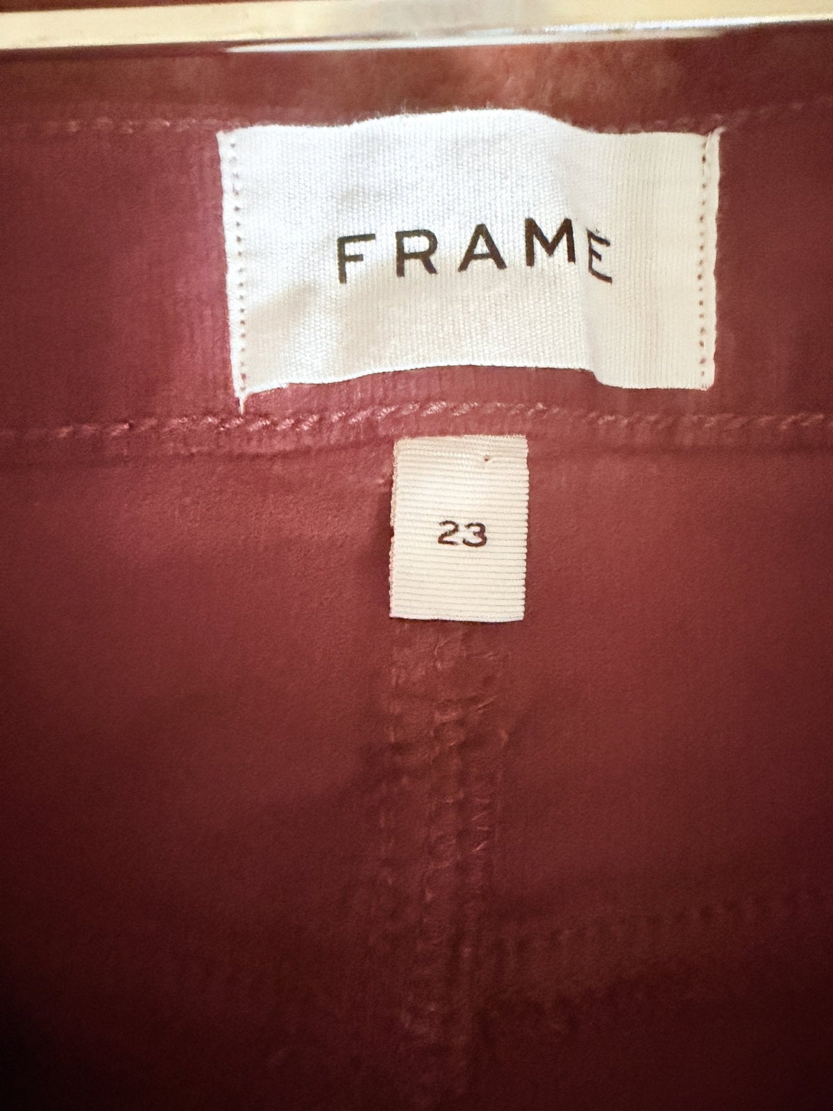 FRAME Le Mini Corduroy Skirt – Bordeaux - care label