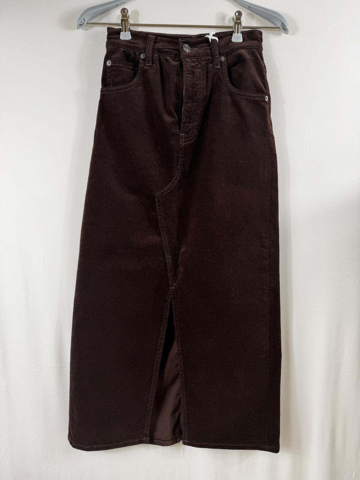 FRAME The Corduroy Midaxi Skirt – Espresso — front