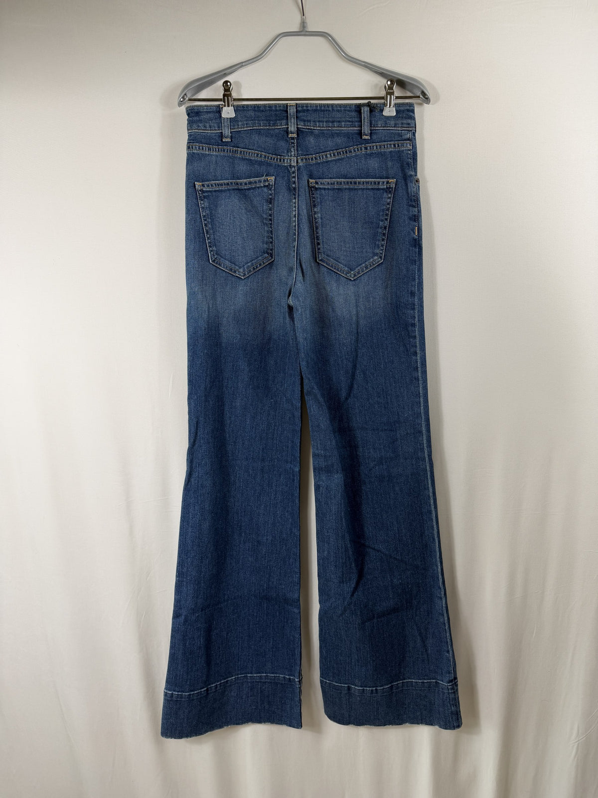 Nili Lotan Celia High-Rise Jean – Classic Wash – back