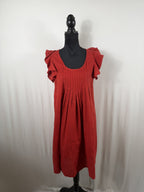 The Great Pintucked Ruffle-Sleeve Dress – Red – front