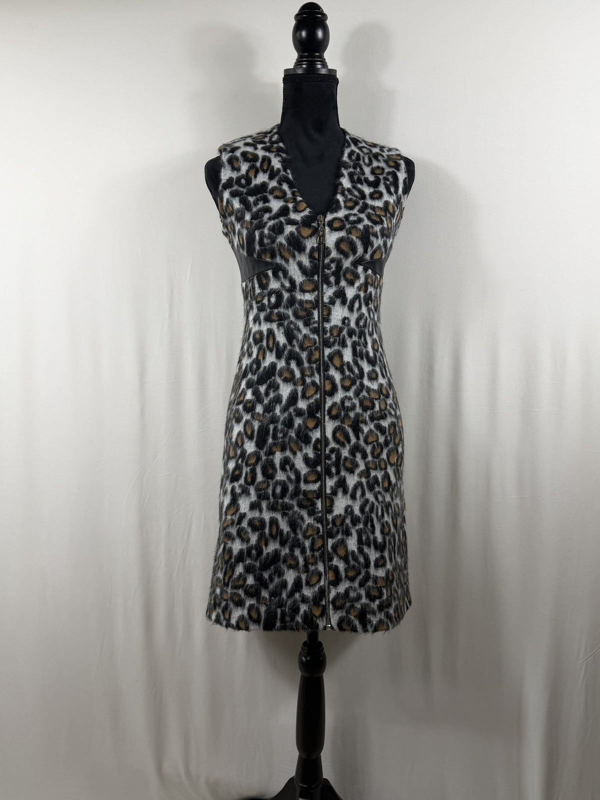 Louis Vuitton 2015 Leopard Mohair Sleeveless Sheath Dress – front