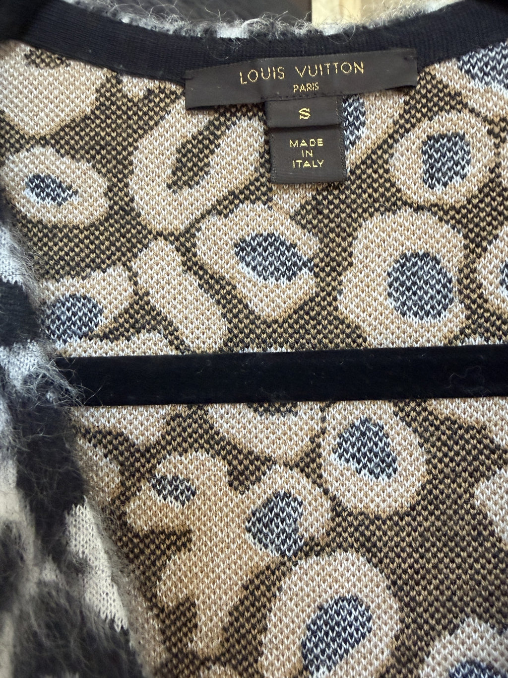 Louis Vuitton 2015 Leopard Mohair Sleeveless Sheath Dress – label