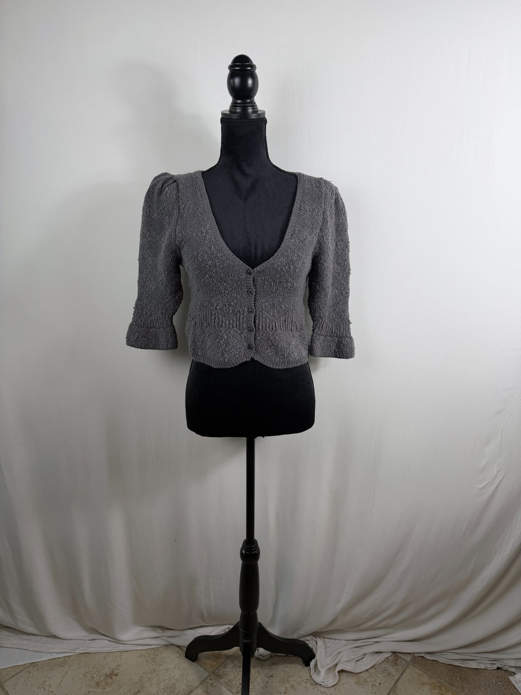 Free People Crop Bouclé Cardigan – Charcoal Grey – front
