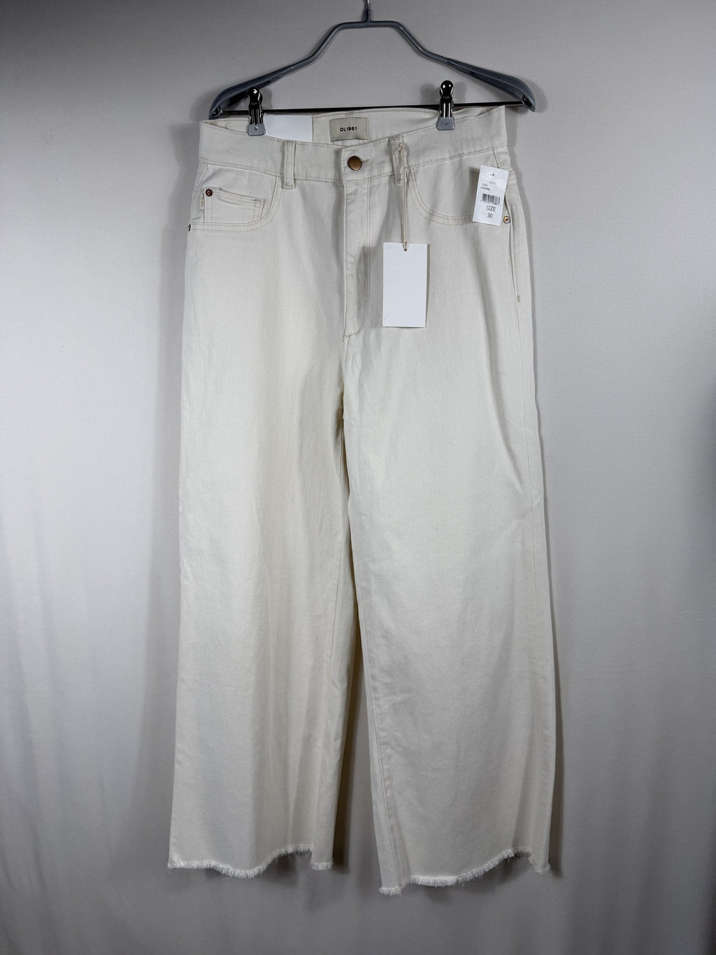 DL1961 Hepburn Wide-Leg High-Rise Jean – front