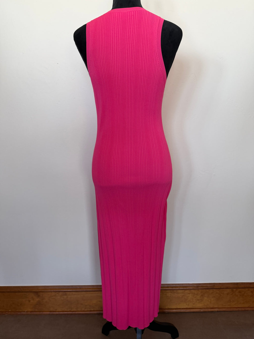 FRAME Ribbed-Knit Midi Dress – Flamingo