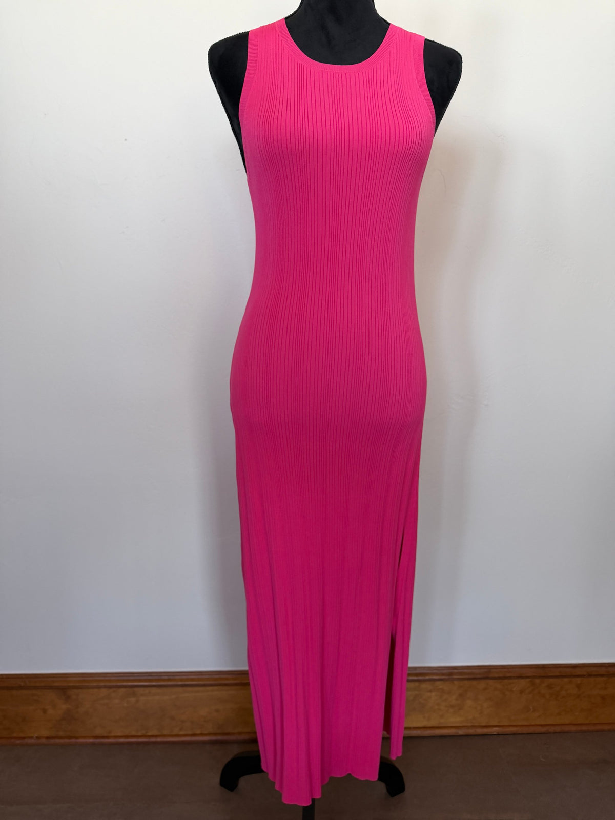 FRAME Ribbed-Knit Midi Dress – Flamingo