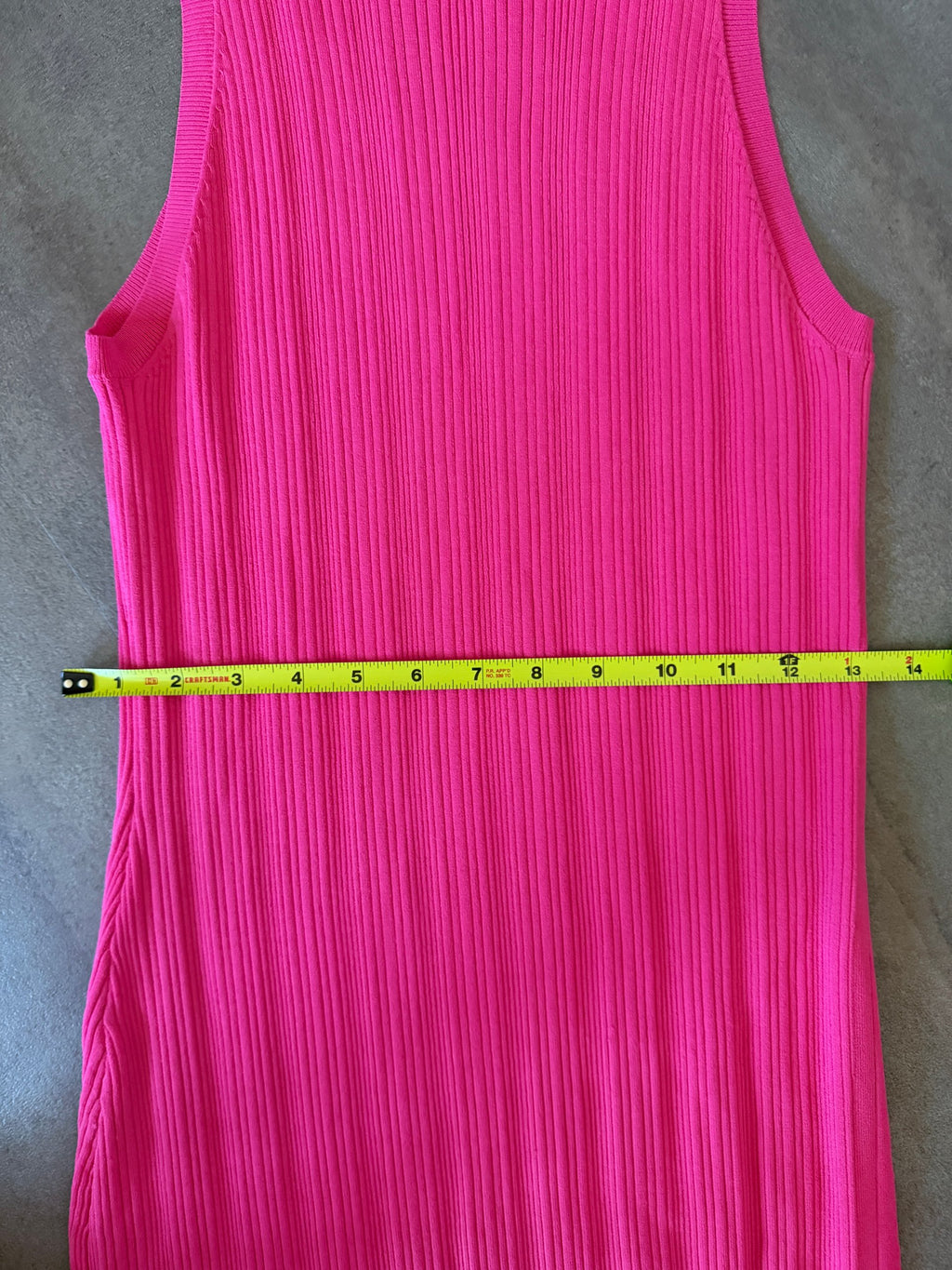 FRAME Ribbed-Knit Midi Dress – Flamingo