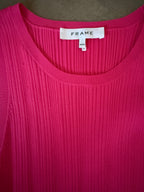 FRAME Ribbed-Knit Midi Dress – Flamingo