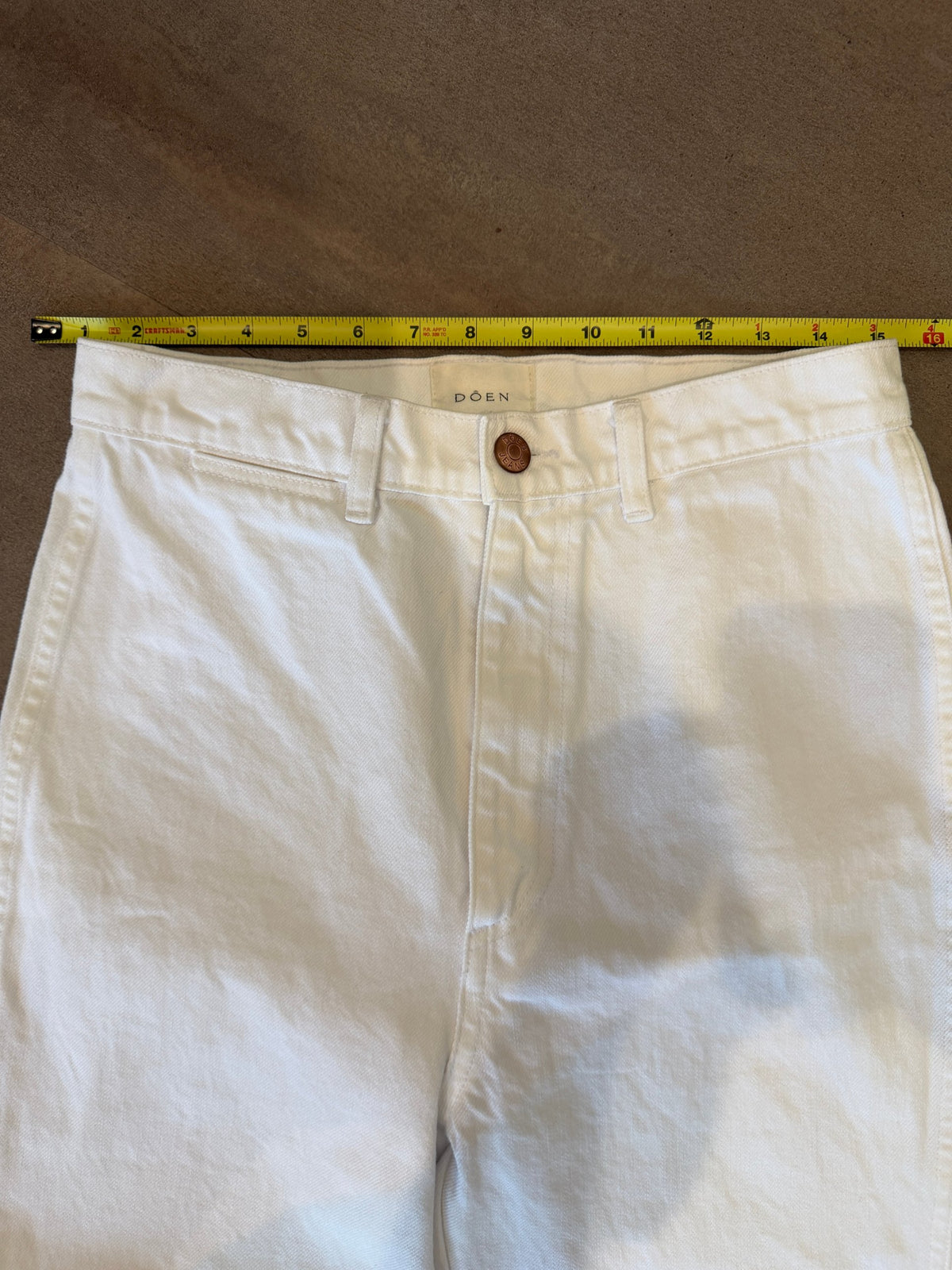 DÔEN High-Rise Flared Jean – White