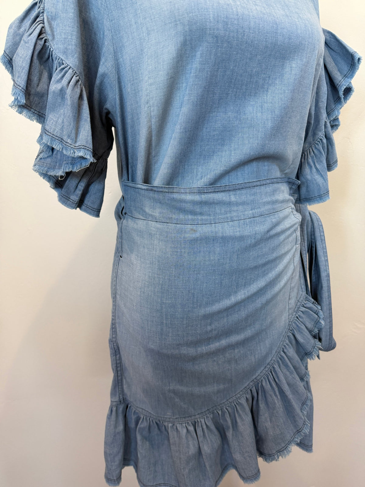Étoile Isabel Marant Lelicia Chambray Ruffle Wrap Dress – Blue
