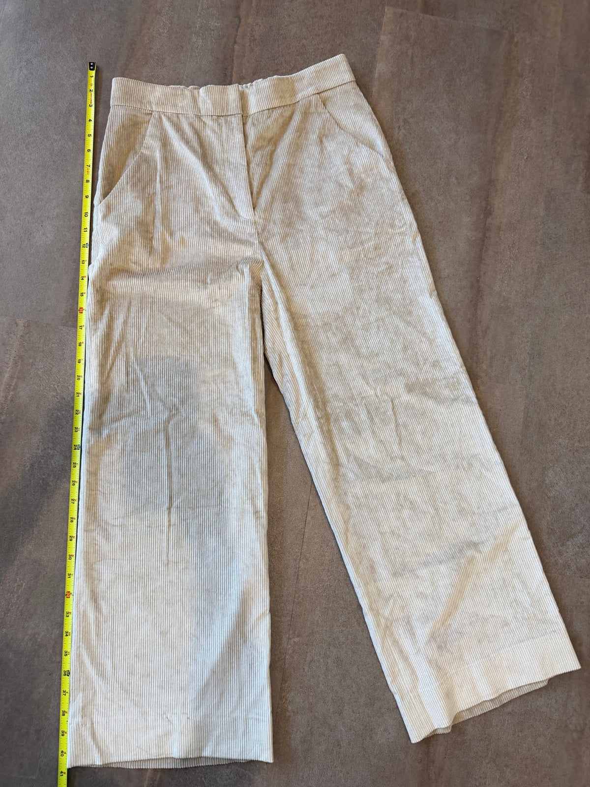 Veronica Beard Grigore Corduroy Wide-Leg Pant – Heathered Sand