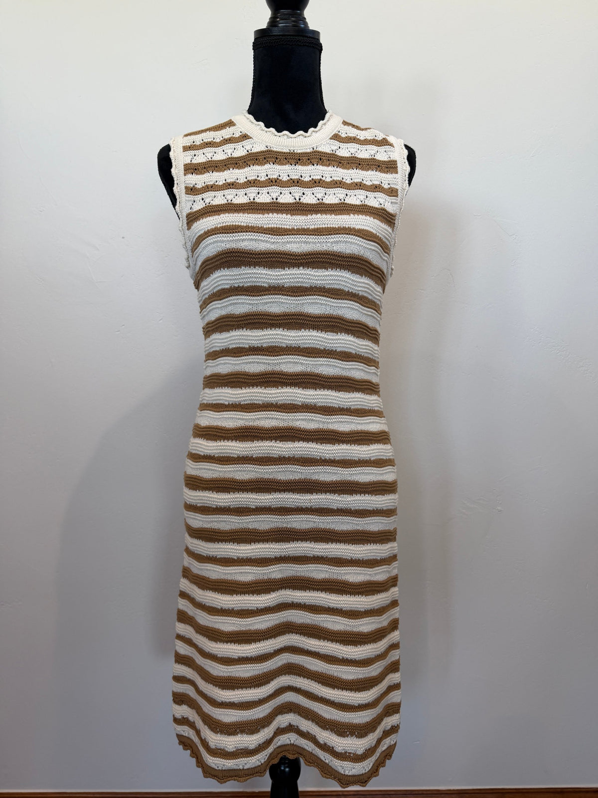Veronica Beard Templeton Crochet Knit Dress – Desert Khaki