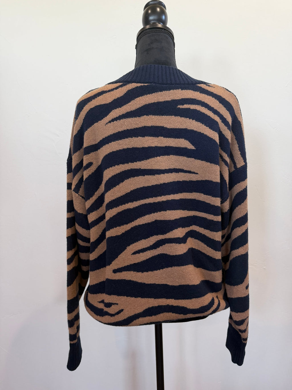 Varley Calvert Oversized V-Neck Sweater – Bracken