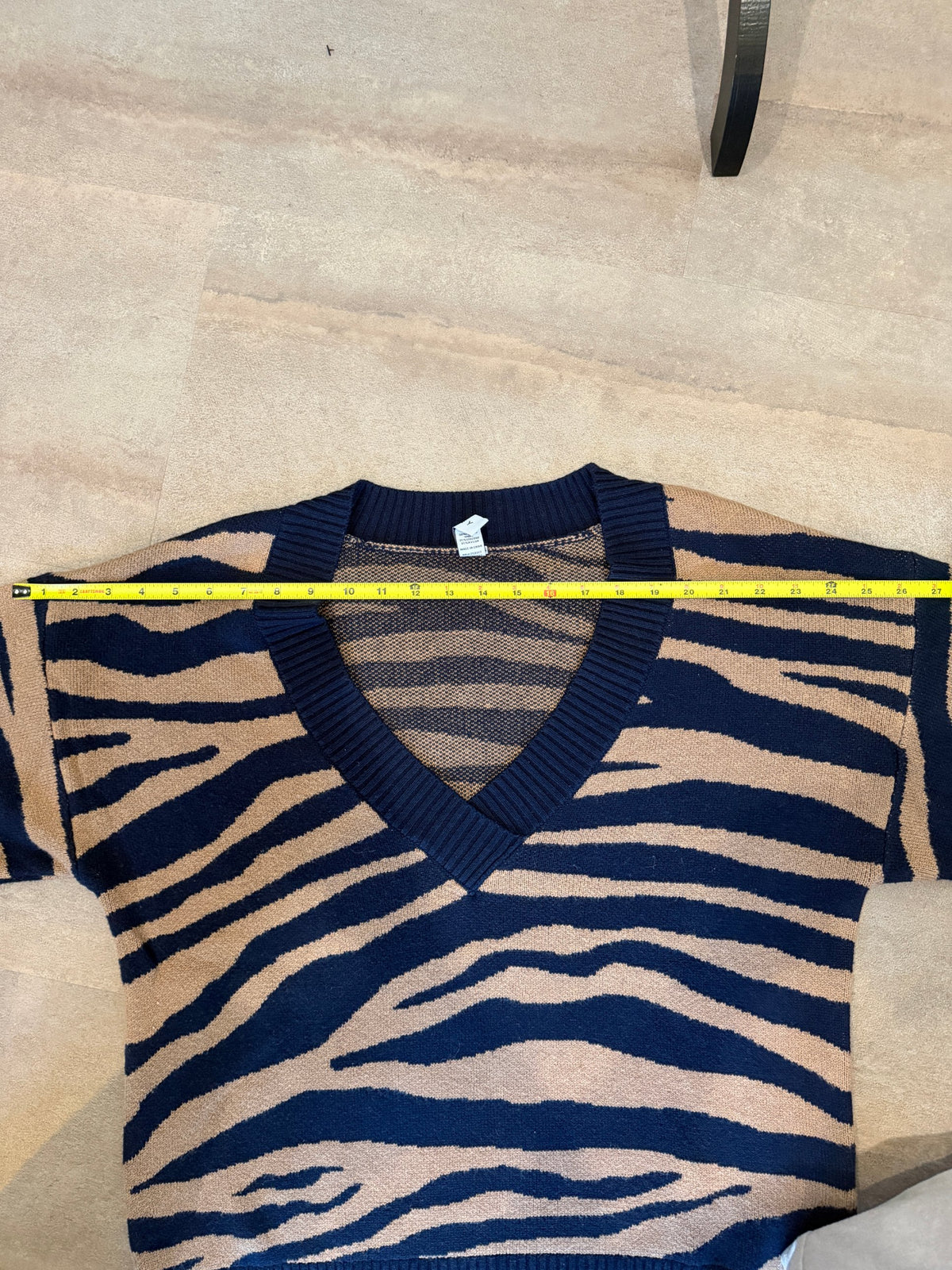 Varley Calvert Oversized V-Neck Sweater – Bracken