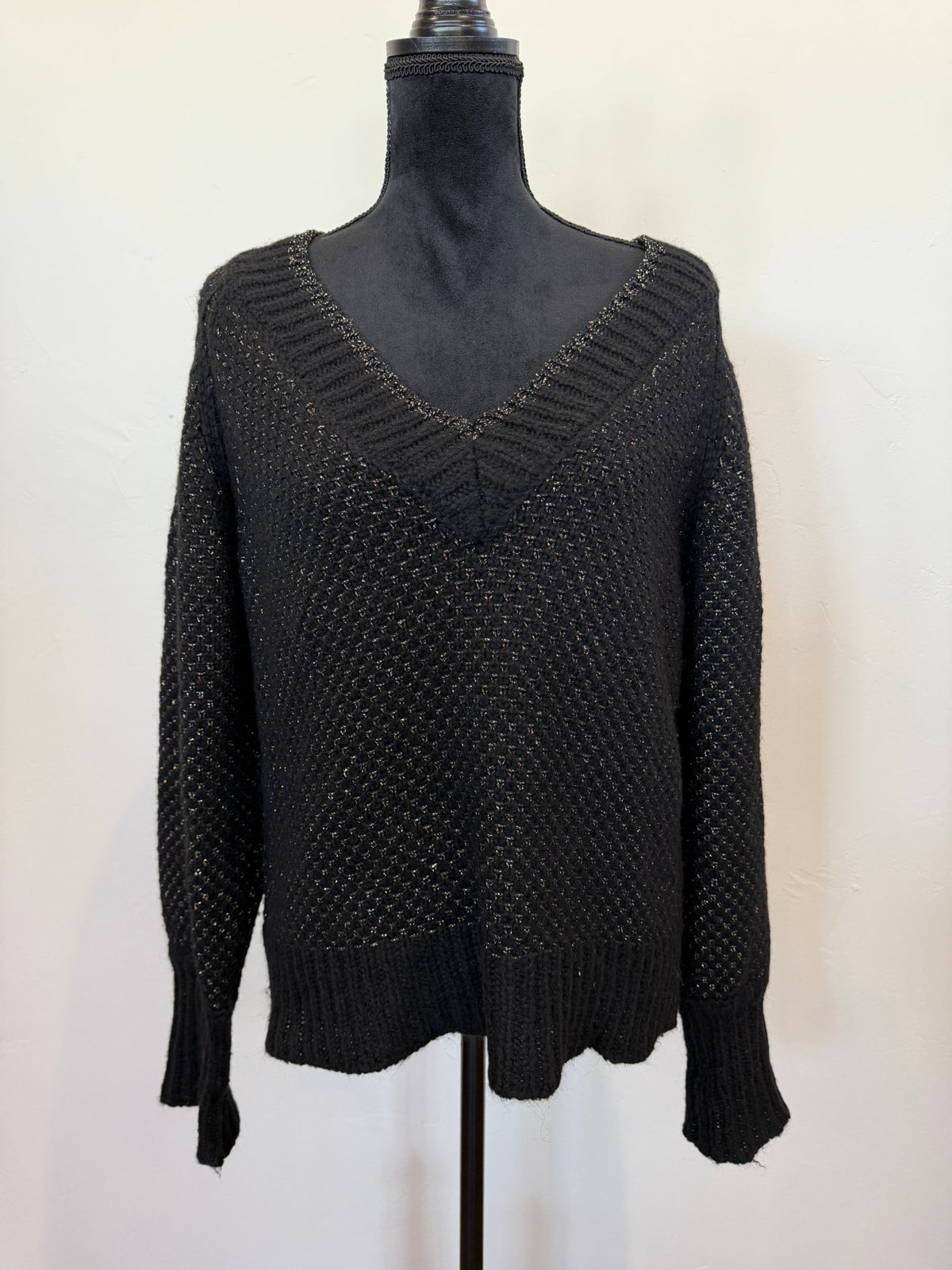 Veronica Beard Mirnie Metallic V-Neck Sweater – Black/Gold