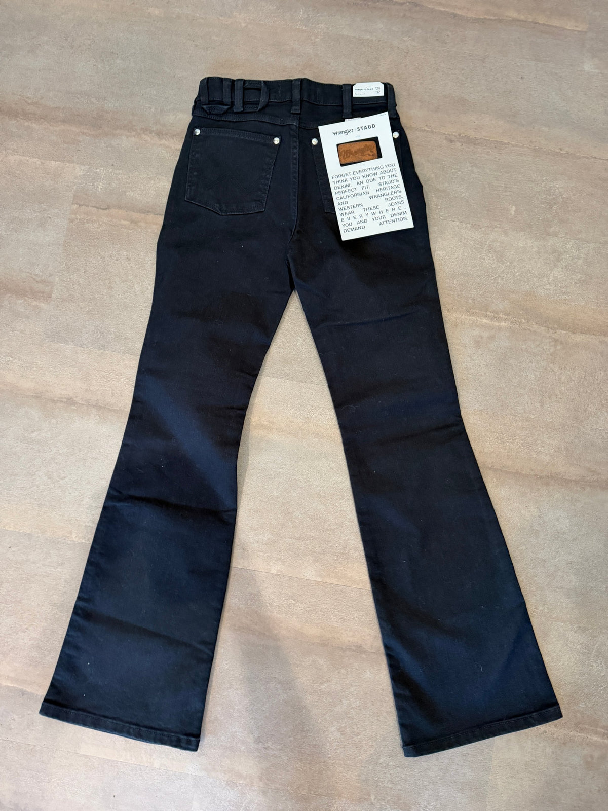 STAUD + Wrangler The Must Jean – Black