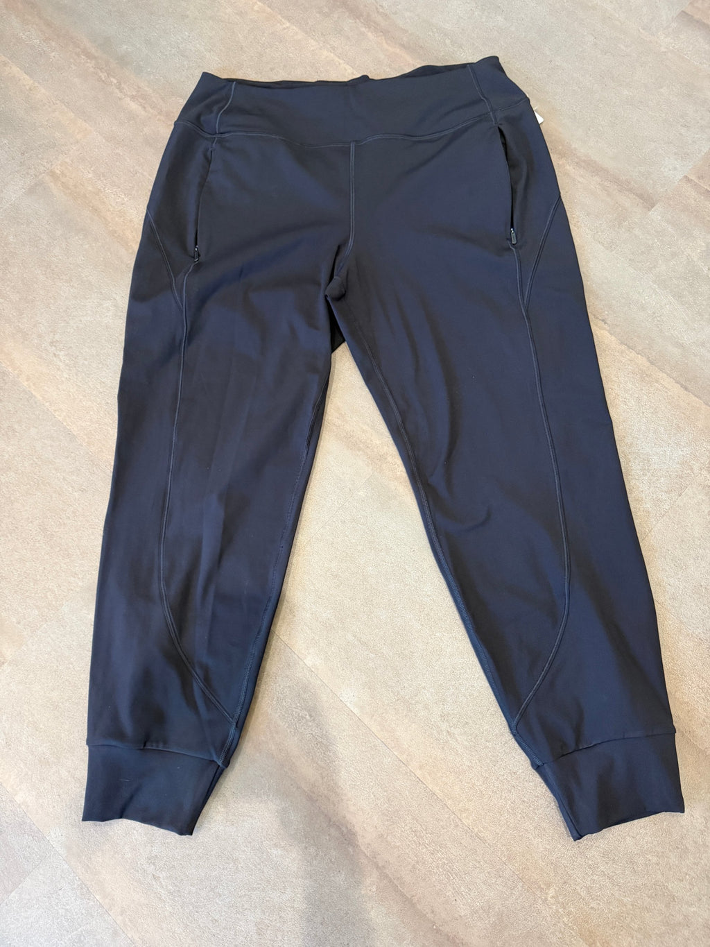 Athleta Rainier Jogger – Black
