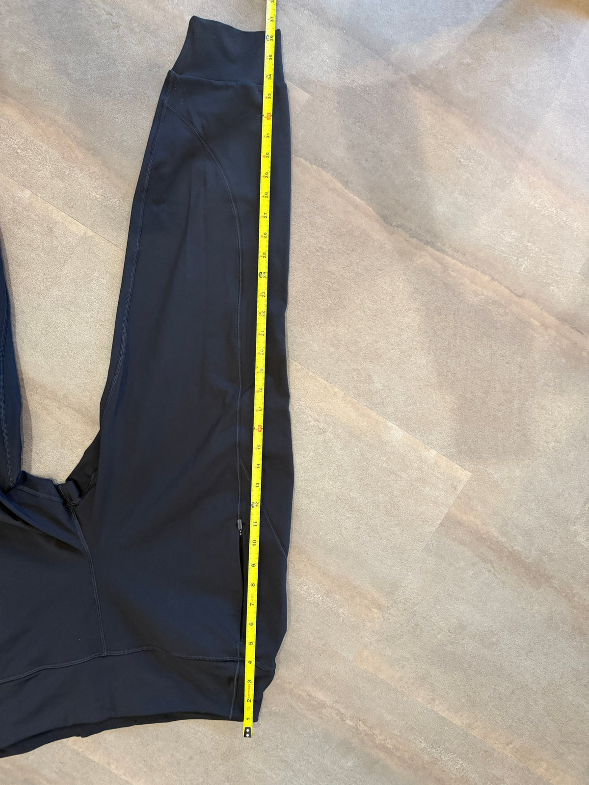 Athleta Rainier Jogger – Black